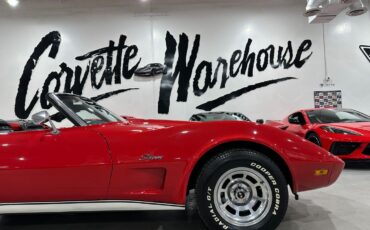 Chevrolet-Corvette-1975-Convertible-4