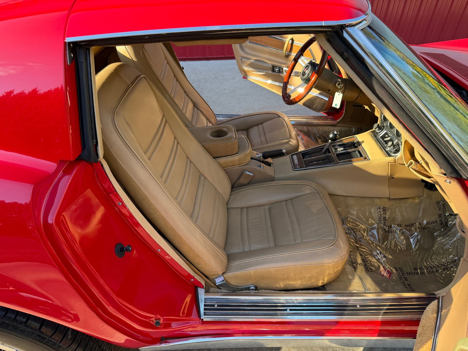 Chevrolet-Corvette-1976-Coupe-10