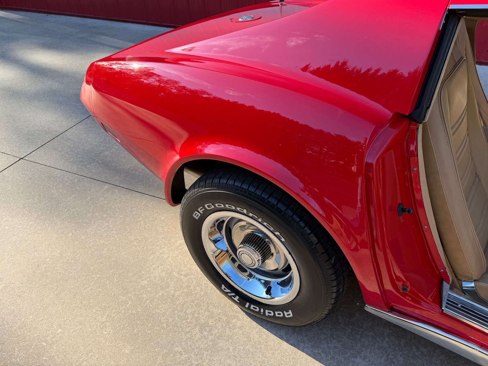 Chevrolet-Corvette-1976-Coupe-11
