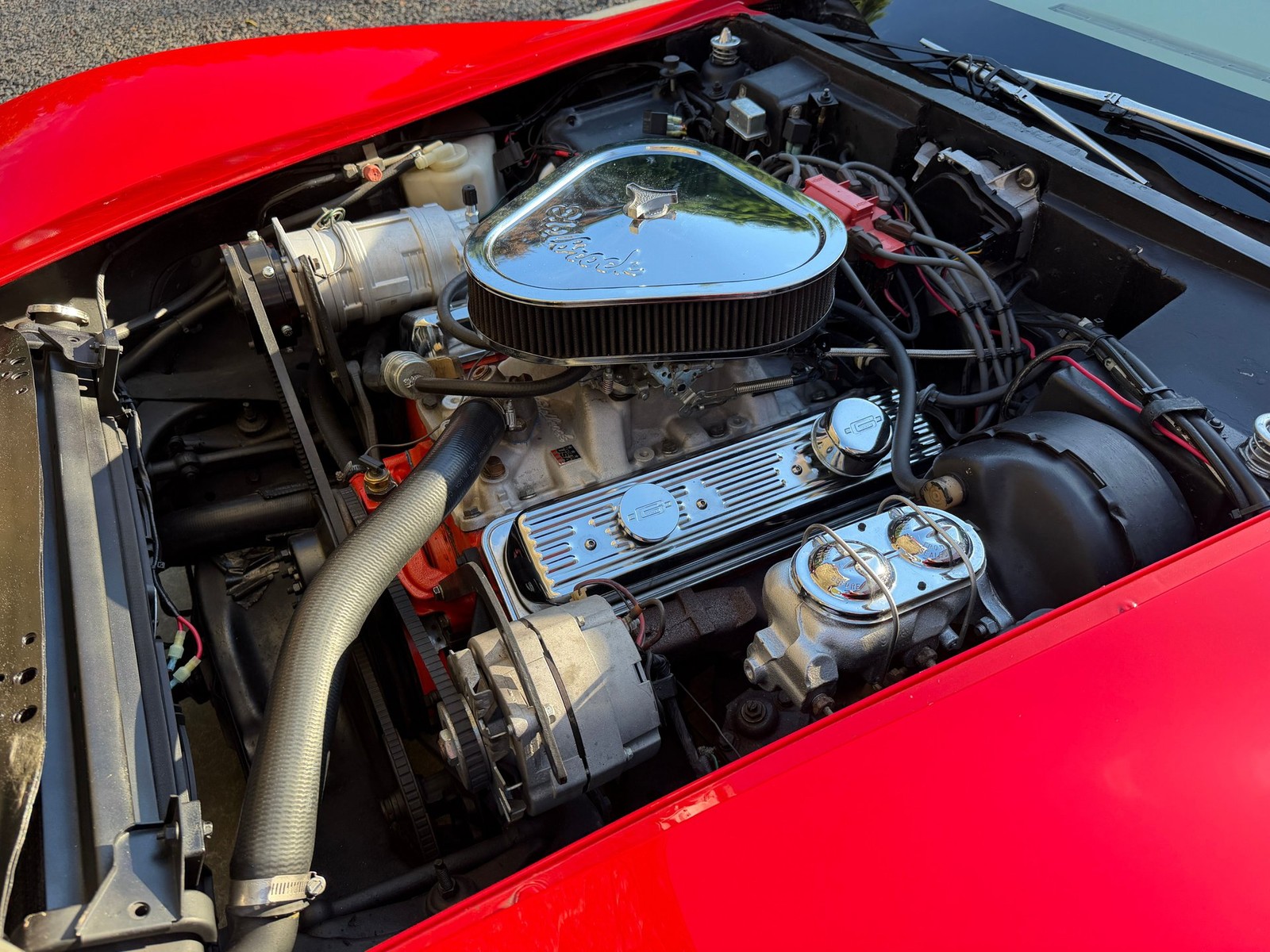 Chevrolet-Corvette-1976-Coupe-12