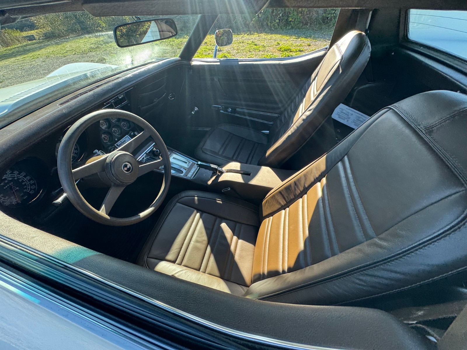 Chevrolet-Corvette-1976-Coupe-15