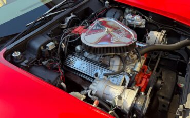 Chevrolet-Corvette-1976-Coupe-15