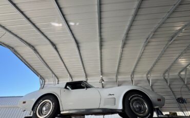 Chevrolet-Corvette-1976-Coupe-21