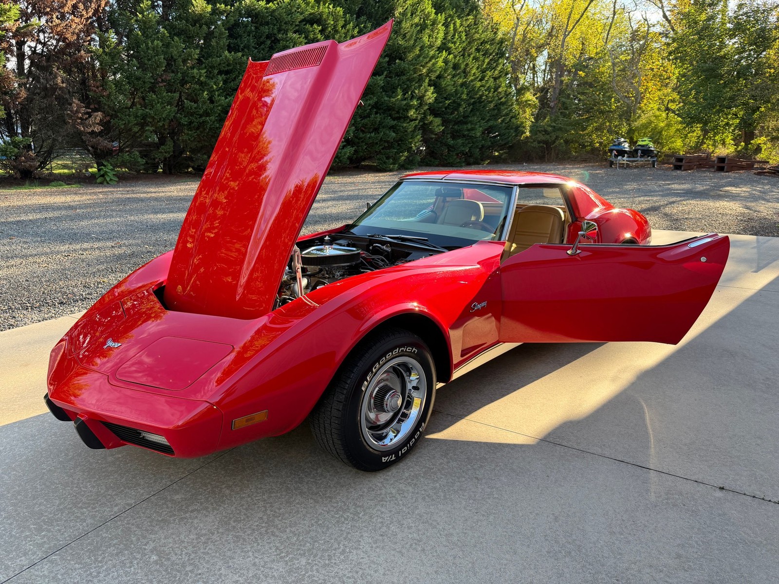 Chevrolet-Corvette-1976-Coupe-24