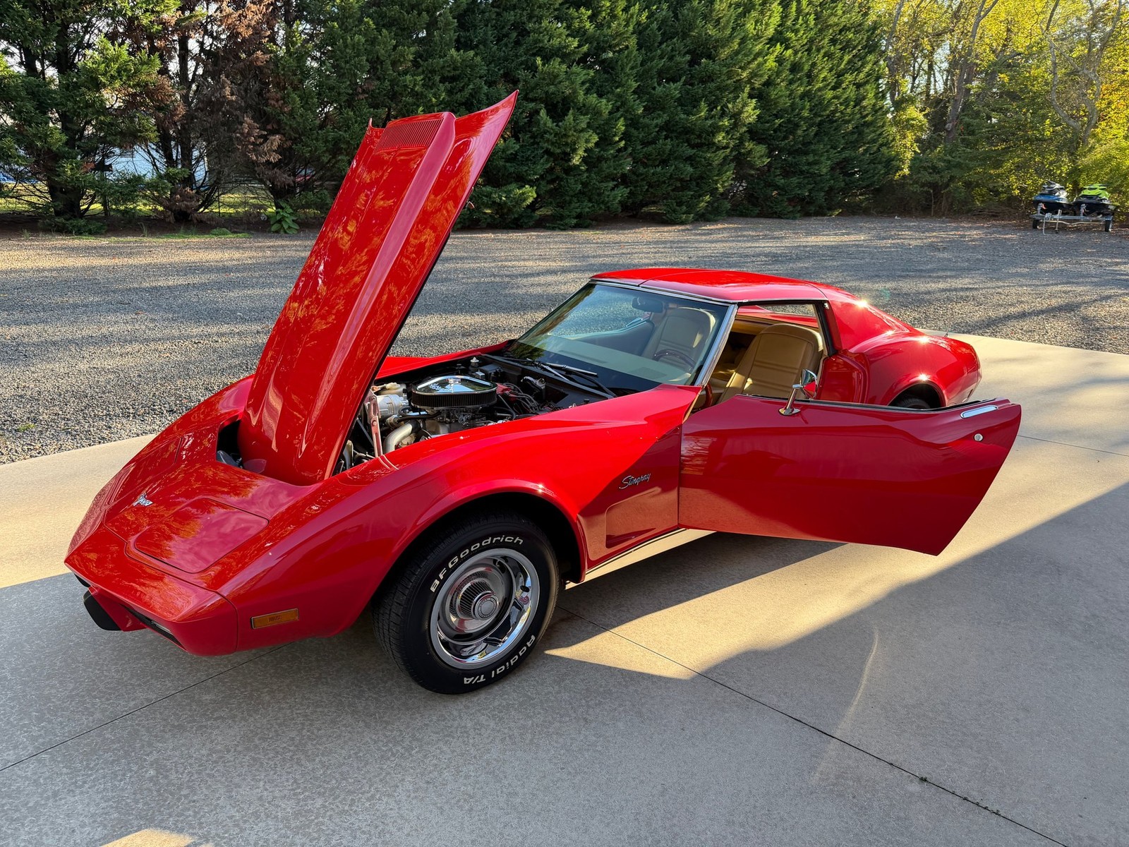 Chevrolet-Corvette-1976-Coupe-25