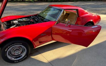 Chevrolet-Corvette-1976-Coupe-28