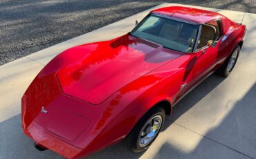 Chevrolet-Corvette-1976-Coupe-3