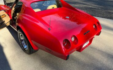 Chevrolet-Corvette-1976-Coupe-35
