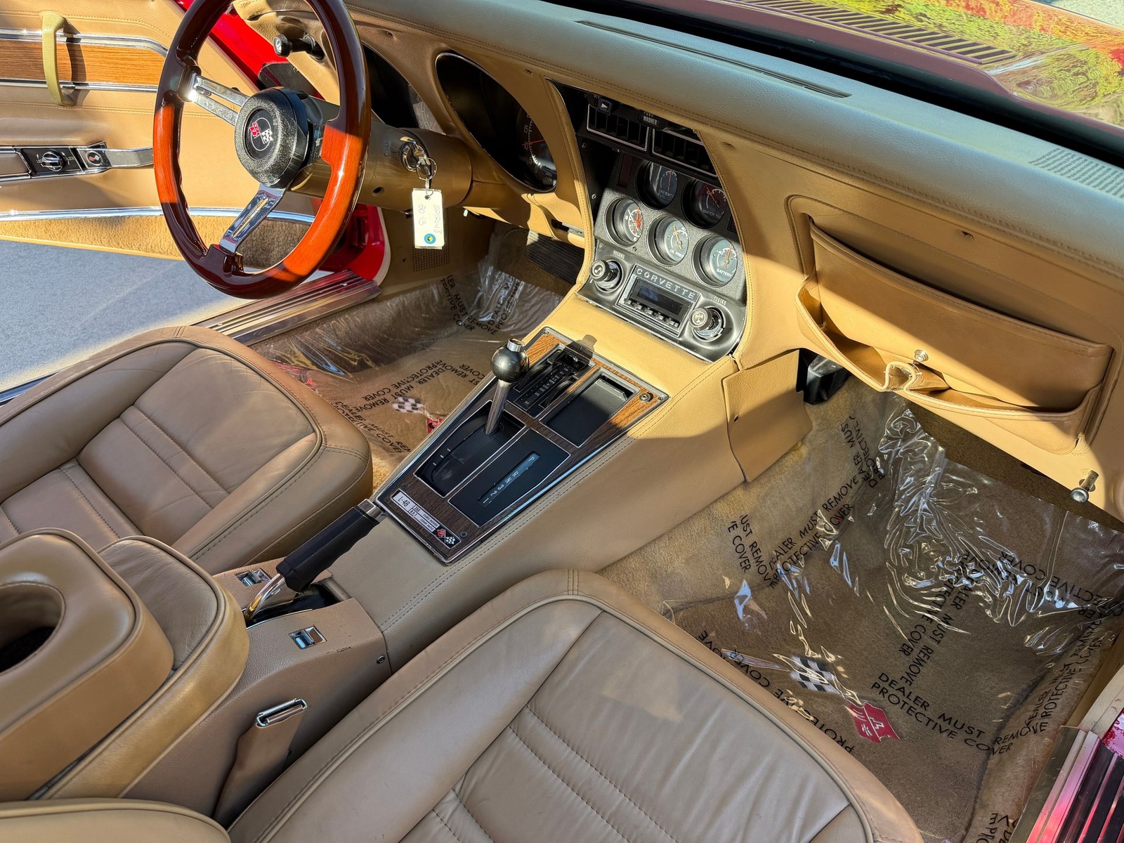 Chevrolet-Corvette-1976-Coupe-8