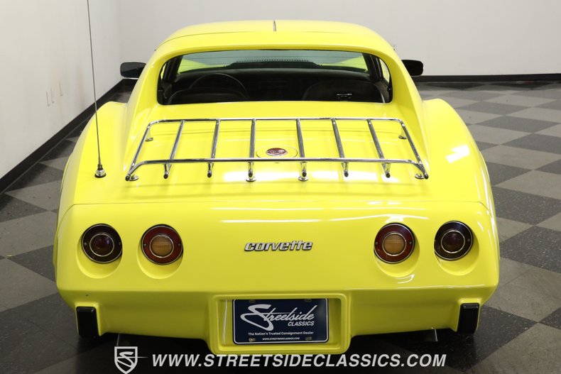 Chevrolet-Corvette-1976-Yellow-Dark-Brown-11