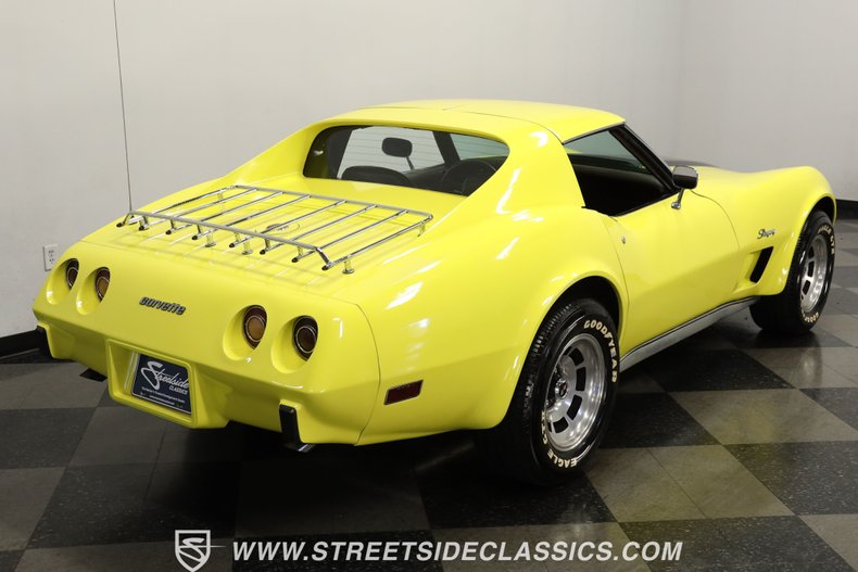 Chevrolet-Corvette-1976-Yellow-Dark-Brown-13