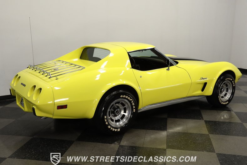 Chevrolet-Corvette-1976-Yellow-Dark-Brown-14