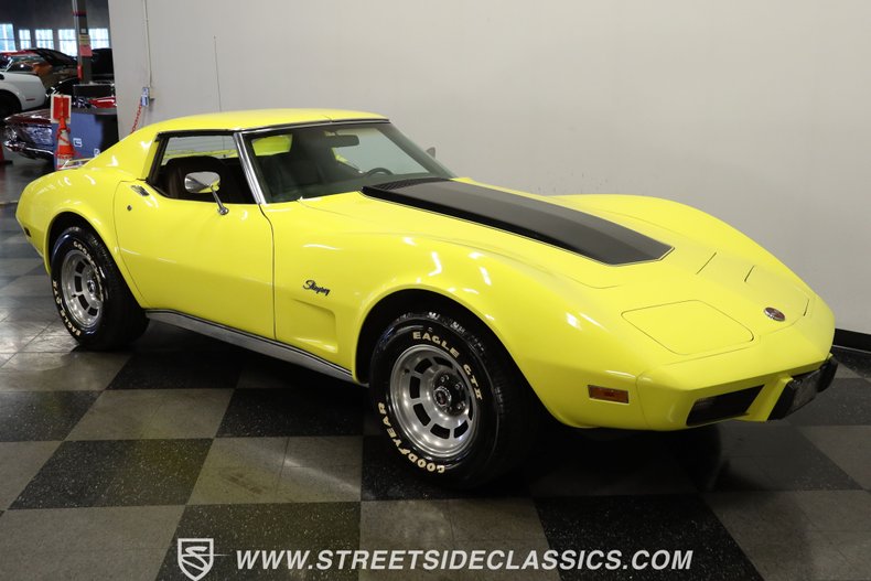 Chevrolet-Corvette-1976-Yellow-Dark-Brown-16