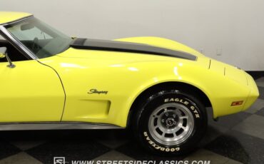 Chevrolet-Corvette-1976-Yellow-Dark-Brown-29