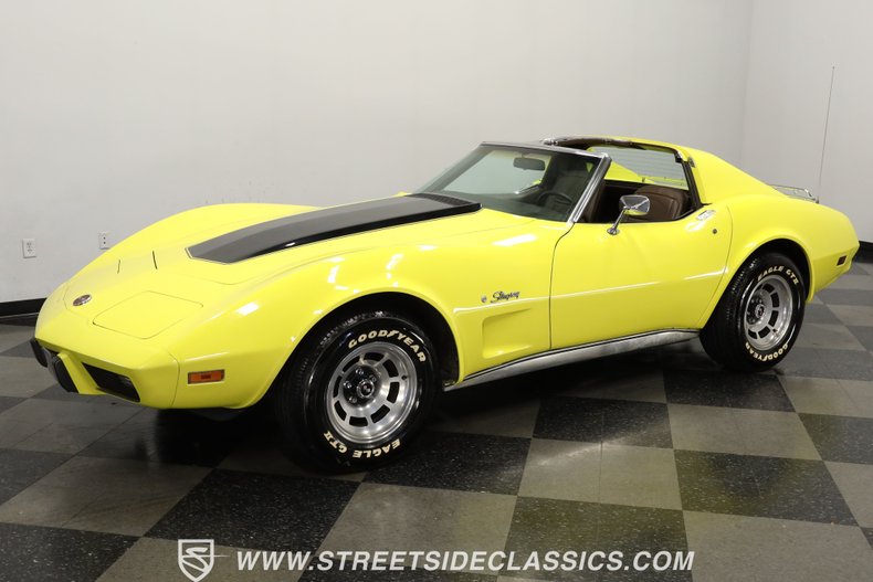 Chevrolet-Corvette-1976-Yellow-Dark-Brown-8