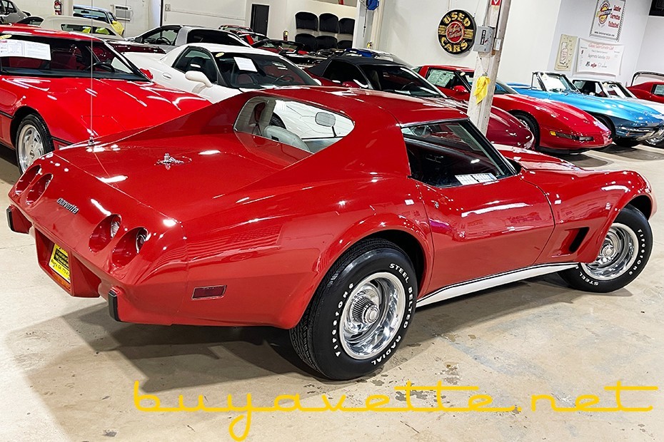 Chevrolet-Corvette-1977-Coupe-1