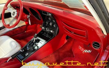 Chevrolet-Corvette-1977-Coupe-11