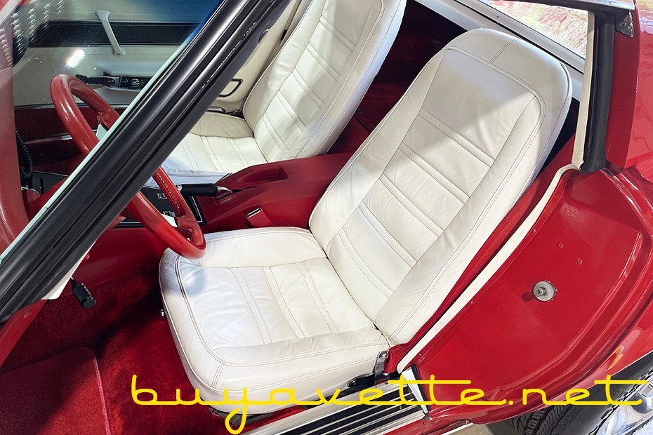 Chevrolet-Corvette-1977-Coupe-17