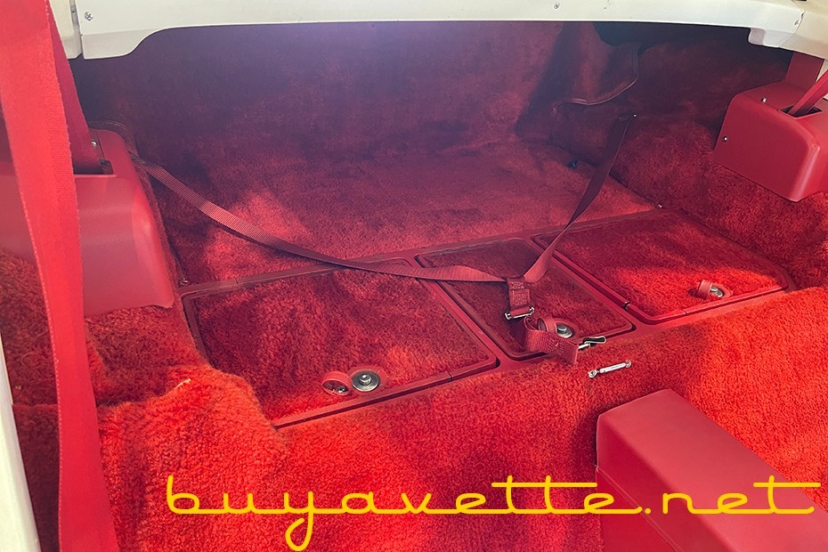 Chevrolet-Corvette-1977-Coupe-22