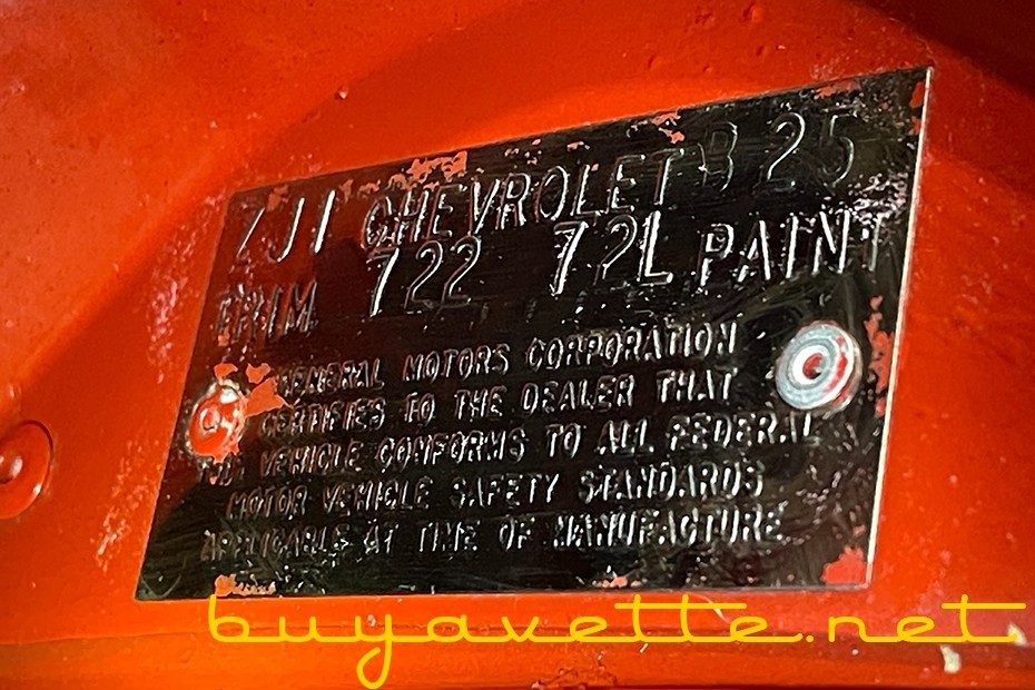 Chevrolet-Corvette-1977-Coupe-36