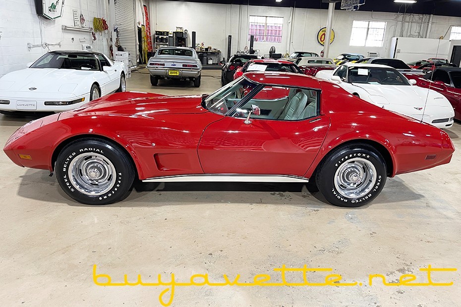 Chevrolet-Corvette-1977-Coupe-4