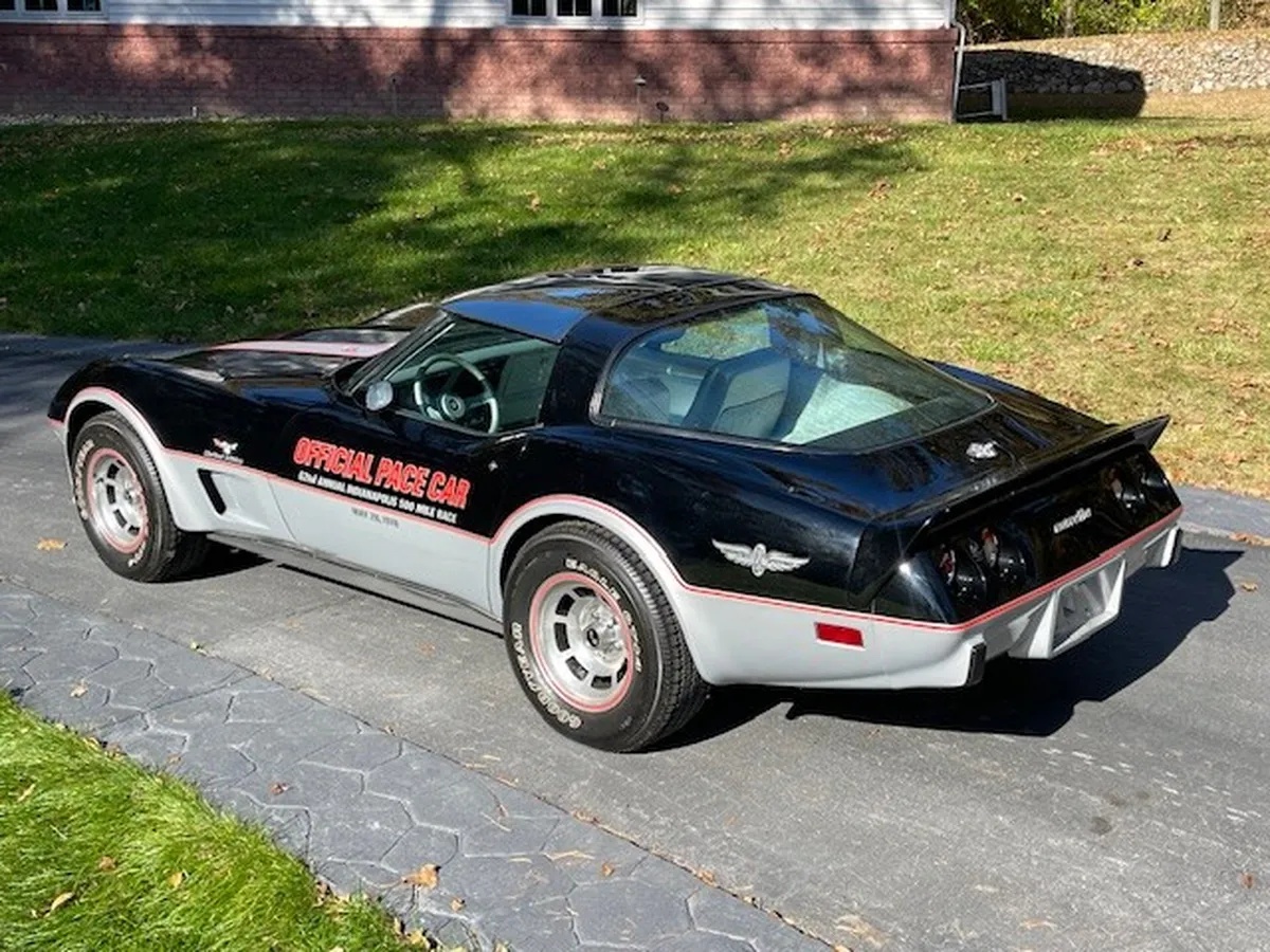 Chevrolet-Corvette-1978-Black-Silver-Silver-6