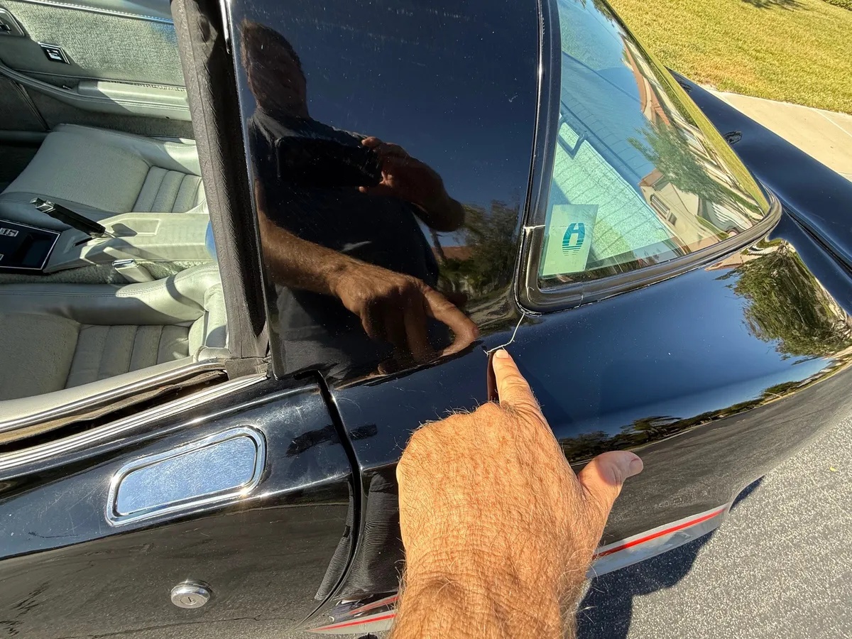 Chevrolet-Corvette-1978-Black-amp-Silver-Grey-16