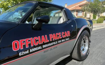 Chevrolet-Corvette-1978-Black-amp-Silver-Grey-7