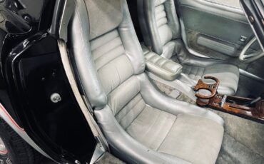 Chevrolet-Corvette-1978-Coupe-20