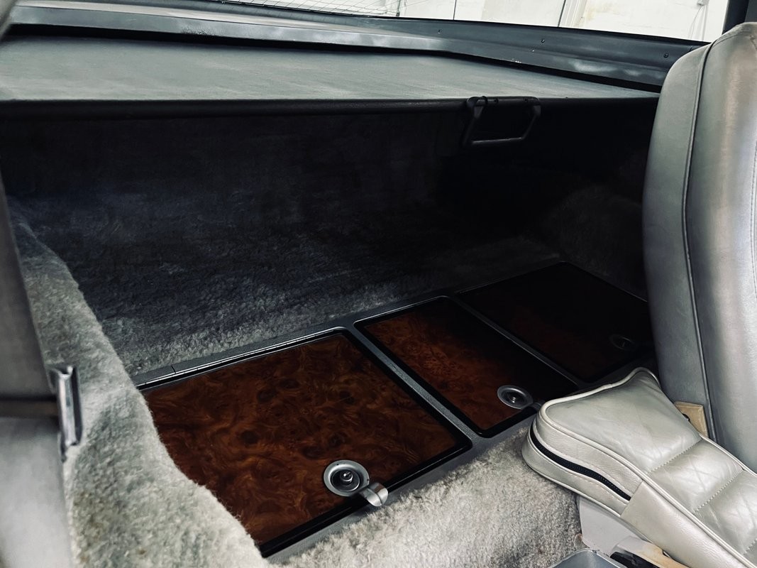 Chevrolet-Corvette-1978-Coupe-21