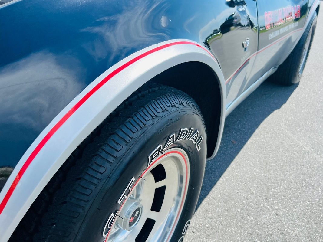 Chevrolet-Corvette-1978-Coupe-27