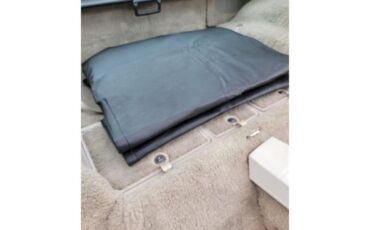 Chevrolet-Corvette-1978-Two-Tone-Oyster-6