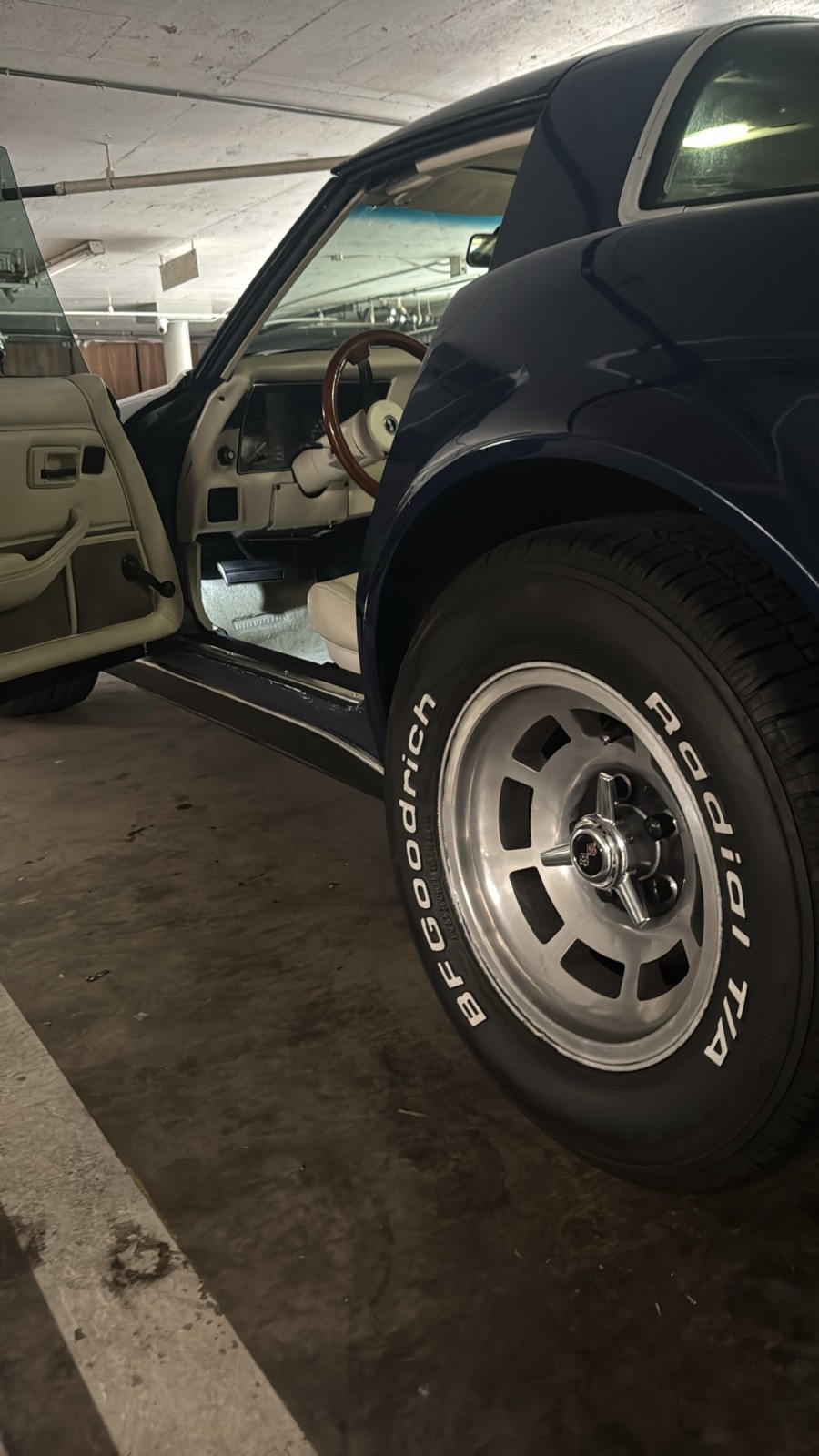 Chevrolet-Corvette-1979-Coupe-17