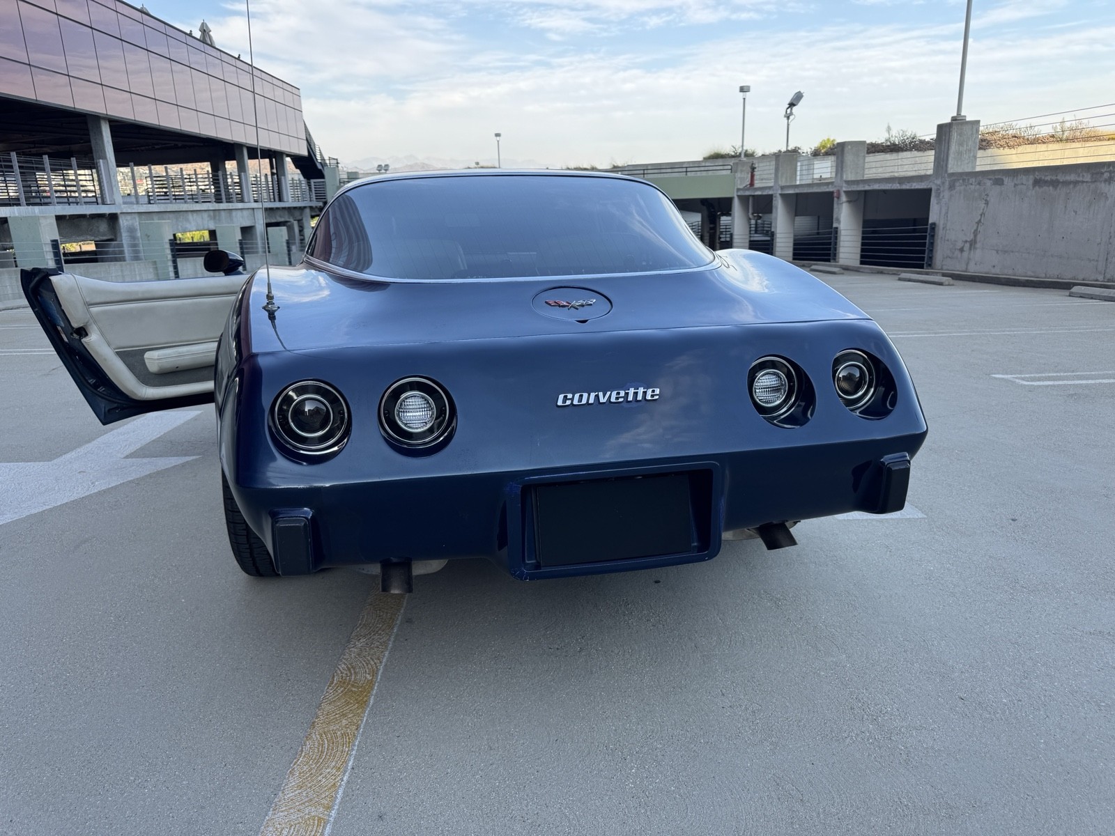 Chevrolet-Corvette-1979-Coupe-4