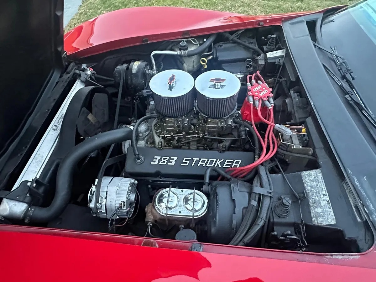 Chevrolet-Corvette-1979-Red-Red-1