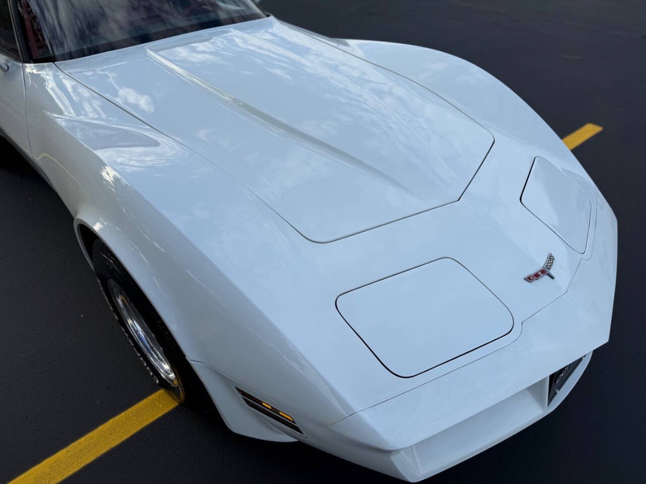 Chevrolet-Corvette-1980-Coupe-12