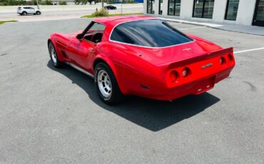 Chevrolet-Corvette-1980-Coupe-2