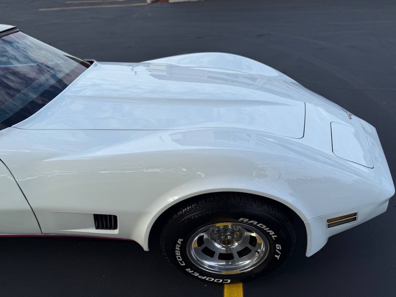 Chevrolet-Corvette-1980-Coupe-28