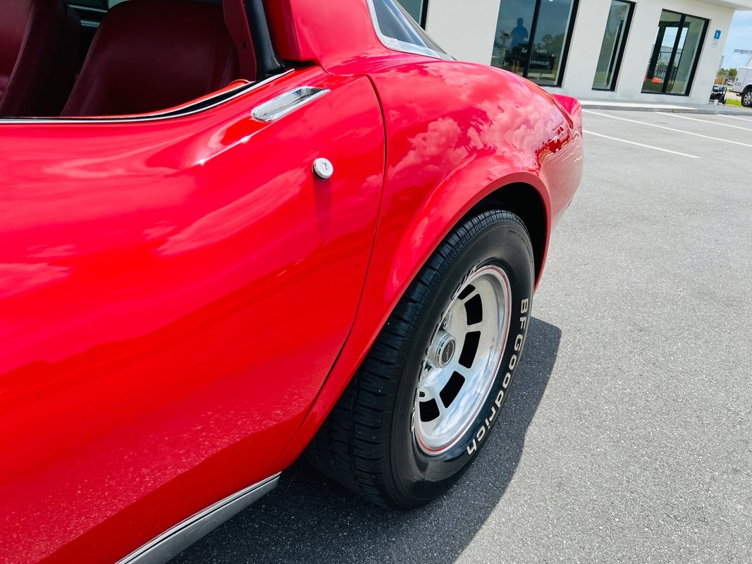 Chevrolet-Corvette-1980-Coupe-33