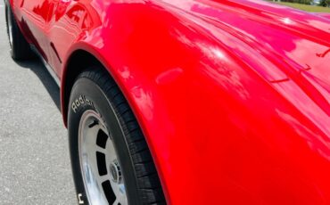 Chevrolet-Corvette-1980-Coupe-35