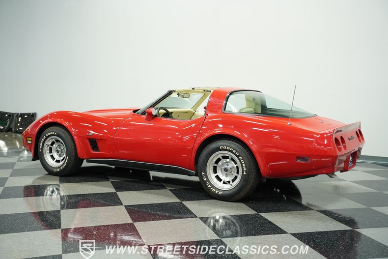 Chevrolet-Corvette-1980-Red-White-19