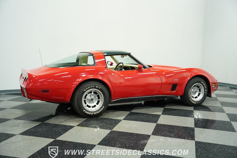 Chevrolet-Corvette-1980-Red-White-24