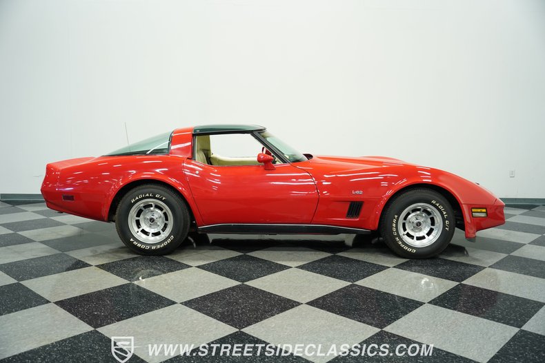 Chevrolet-Corvette-1980-Red-White-25