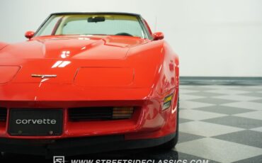 Chevrolet-Corvette-1980-Red-White-30