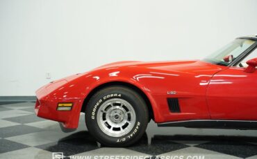 Chevrolet-Corvette-1980-Red-White-33