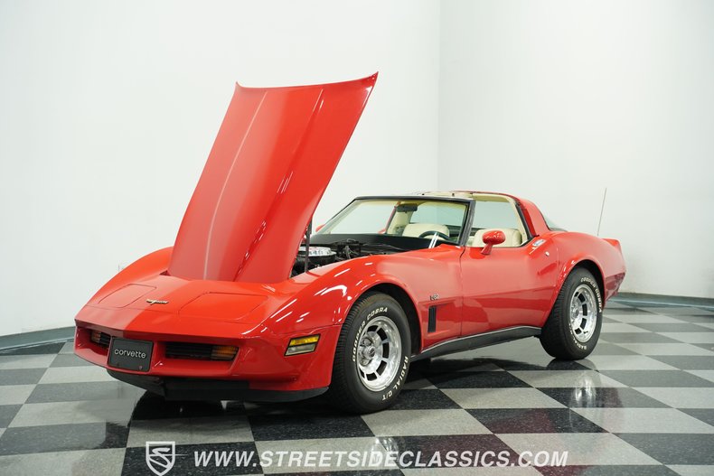 Chevrolet-Corvette-1980-Red-White-41