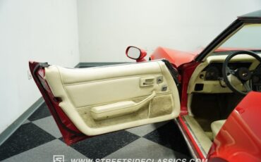 Chevrolet-Corvette-1980-Red-White-46