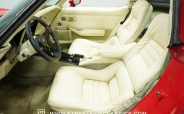 Chevrolet-Corvette-1980-Red-White-48