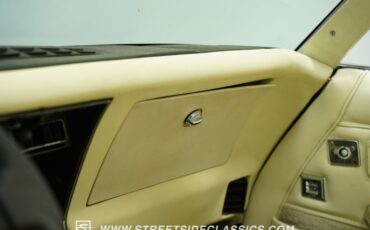 Chevrolet-Corvette-1980-Red-White-9