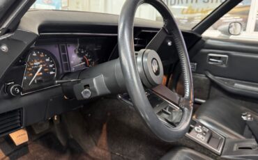 Chevrolet-Corvette-1981-Coupe-36